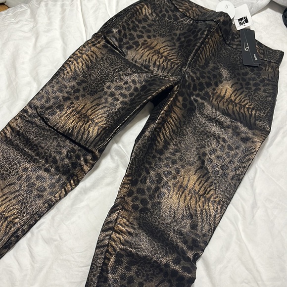 Joseph Ribkoff — jegging leather pant size 6 - Picture 5 of 5
